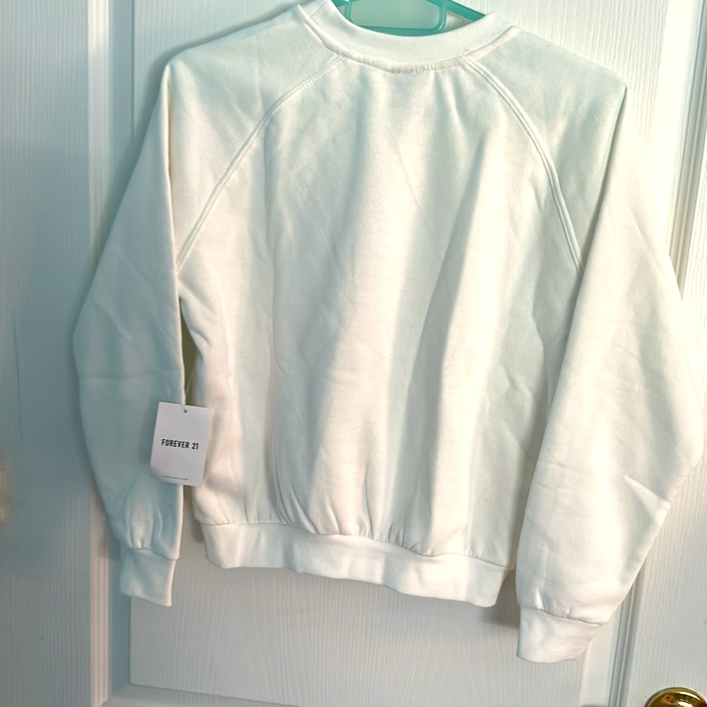 NWT Hello Kitty Apple Graphic Pullover - White - Woman’s Size Small - Picture 5 of 6